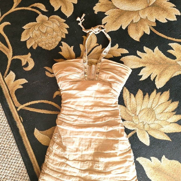 Dress - Picture 1 of 2